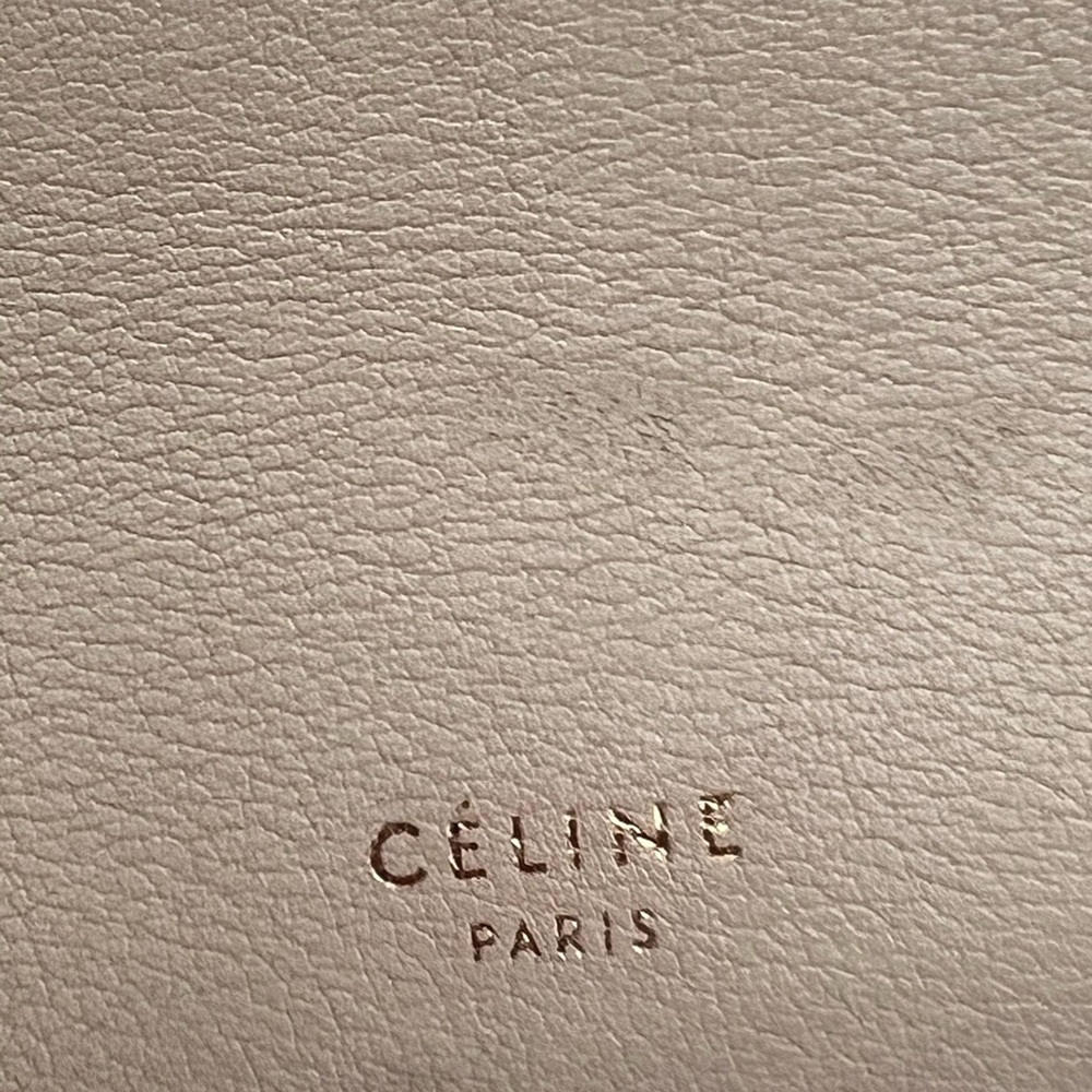 RARE Celine Phoebe Philo Ivory Bi-color Smooth
Calfskin Leather Medium Hobo Bag - Picture 8 of 16